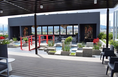 San Jose Apartamento | Apartamento con piscina y cómodo espacio de trabajo