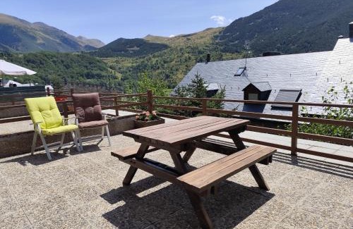 Taull Apartamento | Apartamento con terraza y vistas panorámicas en Taüll con plaza de parking