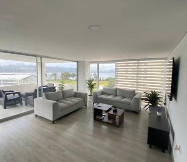 Paipa Apartamento | Apartamento con vista al lago.