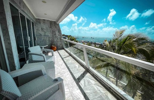 Punta Hansa Apartamento | Apartamento con Vista al Mar en Sunrise
