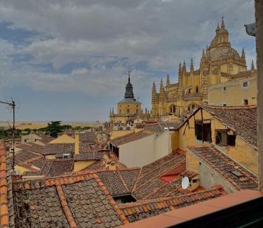 Segovia Old Town Apartamento | Apartamento con Vistas Plaza Mayor de Segovia