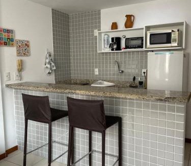 Itacoatiara Apartamento | Apartamento confortável e com Piscina a 900 m da praia de Itacoatiara