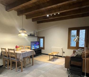 Camprodon Apartamento | Apartamento dúplex en el puente histórico, Gra de Fajol