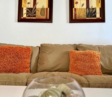 La Isleta del Moro Apartamento | Apartamento de 3 dormitorios a 60 m de la playa en la Isleta, Cabo de Gata