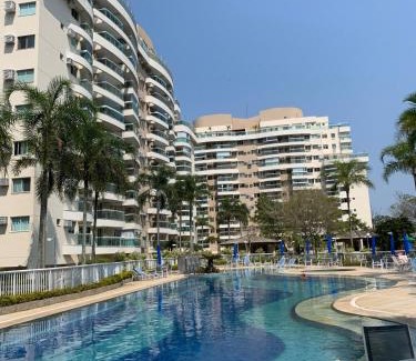 Recreio dos Bandeirantes Apartamento | Apartamento Decorado em Condominio Resort