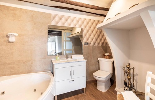 Adahuesca Apartamento | Apartamento Deluxe con Jacuzzi
