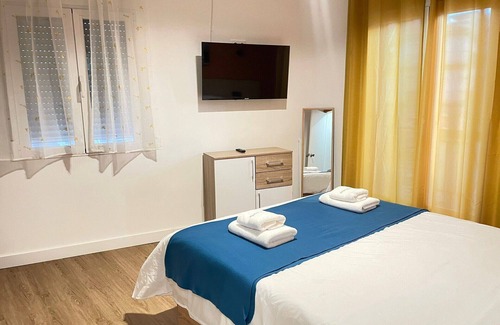 Arganda del Rey Hotel | Apartamento Hab + Salon - Balcon a plaza Constitucion
