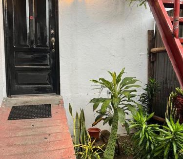 San Pedro La Laguna Apartamento | Apartamento en la zona viva con parqueo exclusivo