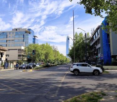 Providencia Apartamento | Apartamento en Providencia con estacionamiento privado