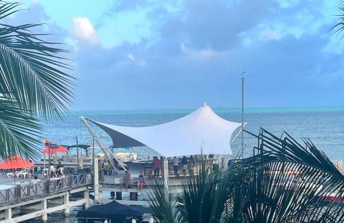 Punta Hansa Apartamento | Apartamento en Torres del Sun Rise San Andrés con Piscina y Playa Privada