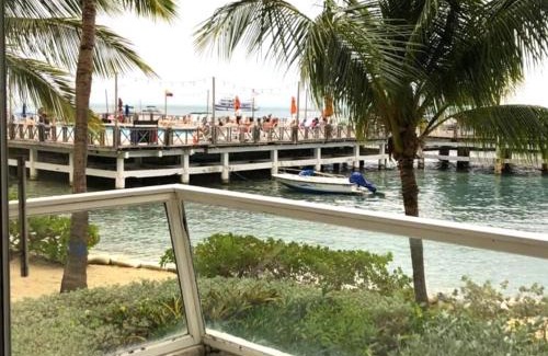 Punta Hansa Apartamento | Apartamento en Torres del Sun Rise San Andrés con Piscina y Playa Privada