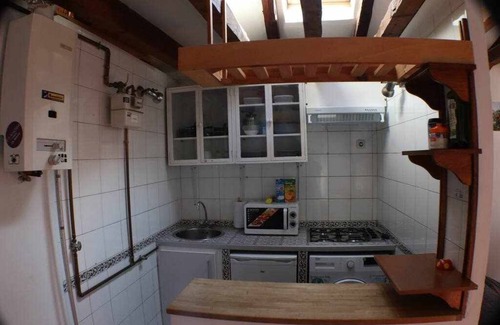 Barrio de La Latina Apartamento | Apartamento Encantador. Madrid Centro. A/C & Wi-Fi