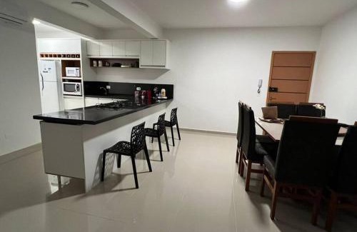 Caioba Apartamento | Apartamento encantador próximo a Praia Brava
