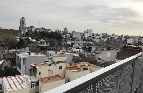 Villa Crespo Apartamento | Apartamento entero Palermo Hollywood cerca plaza Serrano y del Movistar Arena.