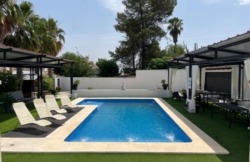 Villanueva del Ariscal Apartamento | Apartamento 2, Chalet Manzano a 15" de Sevilla, a 30" del Aeropuerto de Sevilla