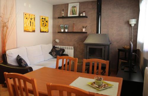 Ribes De Freser Apartamento | Apartamento Gis, con chimenea!