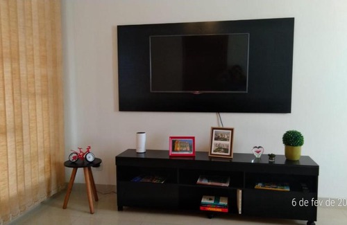 Centro Apartamento | Apartamento Inteiro - 3 quartos com ar-condicionado e estacionamento
