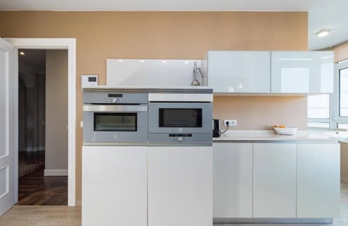 Santander Apartamento | Apartamento Junto Playa Sardinero Con Parking