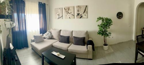Bormujos Apartamento | Apartamento Liru Bormujos 3, a 5 minutos de Sevilla