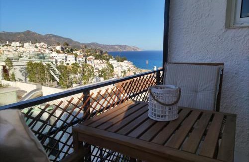 Nerja Apartamento | Apartamento Lunamar Nerja Seaviews & Communal Pool