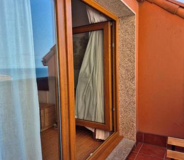 Malpica de Bergantinos Apartamento | Apartamento Mar y Rocas