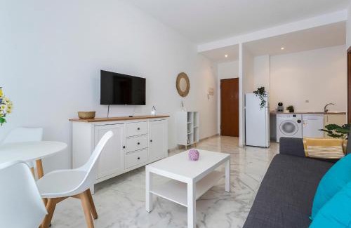 Bormujos Apartamento | Apartamento Moderno LuxSevilla Bormujos