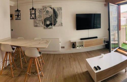 Malpica de Bergantinos Apartamento | Apartamento moderno malpica