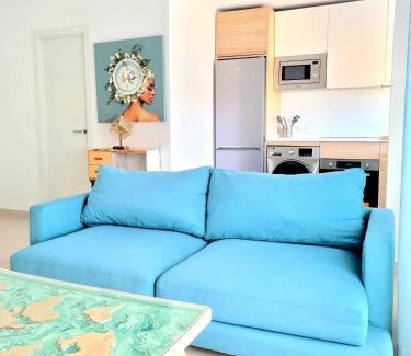 Carihuela Apartamento | Apartamento Moderno y con Estilo en La Carihuela