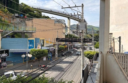 Aparecida Apartamento | Apartamento na calçada do Santuário, ao lado da Feira e de frente o Teleférico.
