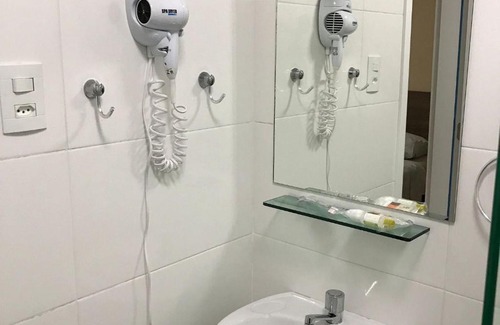 Canto do Forte Apartamento | Apartamento no Canto do Forte, Luxuoso e Confortável, 2 Suítes, Varanda Gourmet