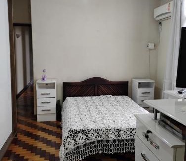 Petropolis Casa | Apartamento no Rio Branco, próximo ao Hospital de Clínicas