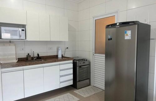 Umuarama Apartamento | Apartamento novo com piscina e ar condicionado Ubatuba
