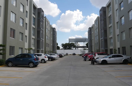 Guadalajara Municipality Apartamento | Apartamento nuevo con WIFI, alberca, elevador, cerca Zoologico Guadalajara
