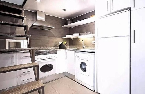 La Ribera Apartamento | APARTAMENTO PARA GRUPOS EN EL BORN