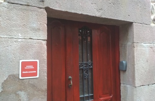 Carrejo Apartamento | Apartamento para tres en casona de un pueblo típico con encanto.