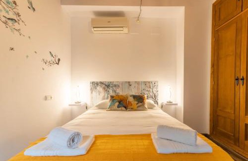 Doctor Barraquer-Grupo Renfe-Policlinico Apartamento | APARTAMENTO PATIO ANDALUZ EN SEVILLA