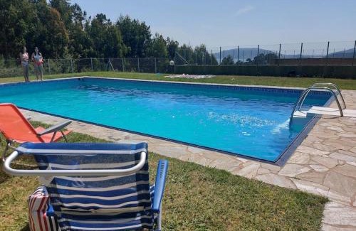 Sardinero Apartamento | APARTAMENTO PLAYA DE ESTORDE - Piscina y playa en el corazon da Costa da Morte