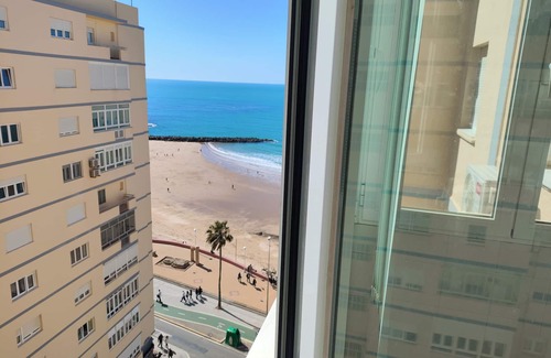 Cadiz Condominio | Apartamento Playa Santa María del Mar. Primera línea de playa