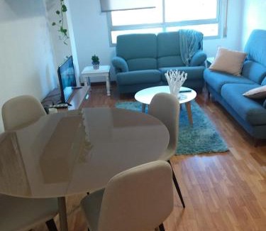 Logrono Apartamento | Apartamento Poniente con dos baños muy céntrico 6 personas