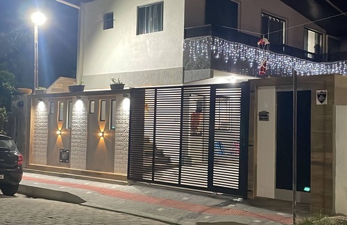 Praia da Armacao do Itapocoroi Apartamento | Apartamento Próximo Beto Carreiro Penha sc