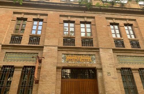 Cruz Roja-Capuchinos Apartamento | Apartamento próximo al centro de 2 dormitorios con piscina