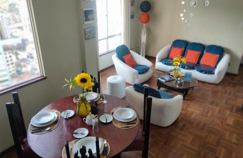 Downtown La Paz Apartamento | APARTAMENTO PRIVADO Piso 20a, CENTRICO, CERCA EMBAJADA USA, TELEFERICOS, MALLS, VISTAS 360, SOLEADO, ZONA SEGURA