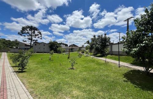 Campo Largo Apartamento | Apartamento prox Outlet Campo Largo, BR e Hospitais, possui lava e seca