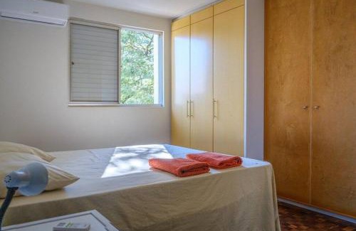 Maringa Apartamento | Apartamento Suite mais 2 QTS Espaçoso Ar Cond SQ21