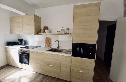 Fuengirola City Centre Apartamento | Super y elegante Fuengirola, Plaza de Chinorros!