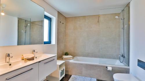 Vilamoura Apartamento | Apartamento T2 novo e espaçoso em Vilamoura
