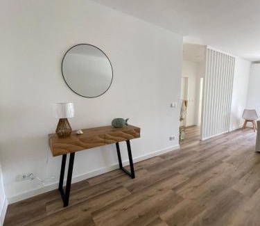 Praia da Vitoria Apartamento | Apartamento Tronqueiras