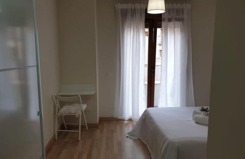 Arrabal Apartamento | Apartamento Turistico Puente Romano P3 BAJO - B