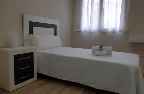 Arrabal Apartamento | Apartamento Turistico Puente Romano P3 BAJO - B