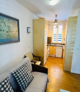 Torremolinos Apartamento | Apartamentos Bajondillo Beach Cozy Inns
